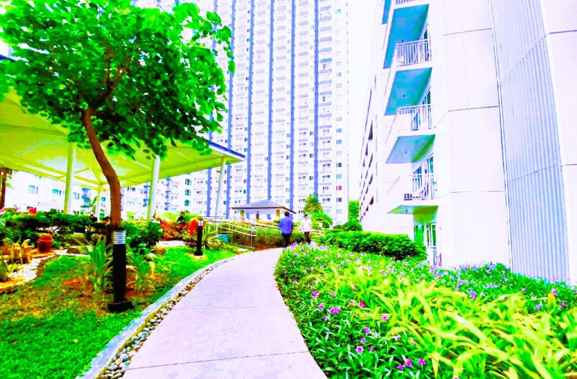 Grass Residences Tower 5 Sm North Qc Маніла Екстер'єр фото